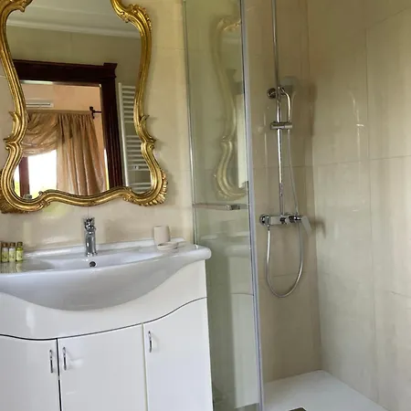 Castello Rausch Penzion Valkarin