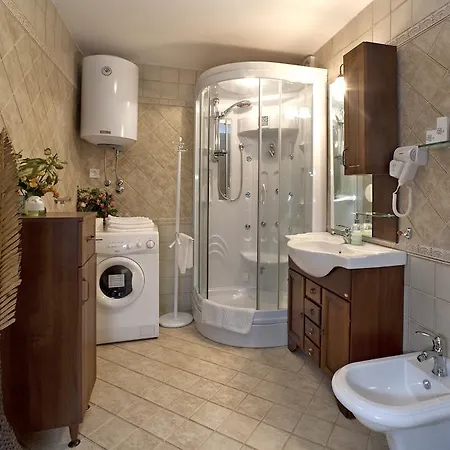 Vendégház Castello Rausch