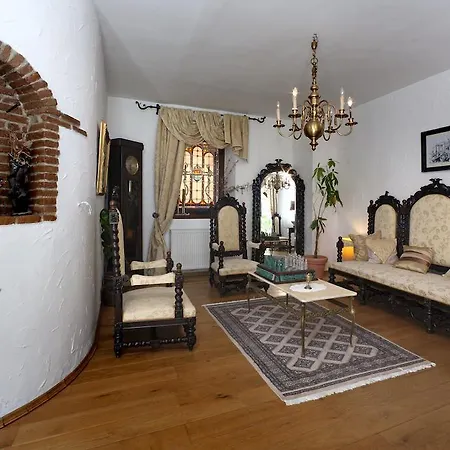 Castello Rausch Valkarin