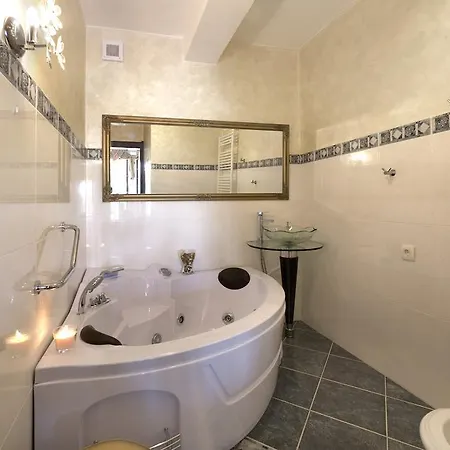 Vendégház Castello Rausch 4*