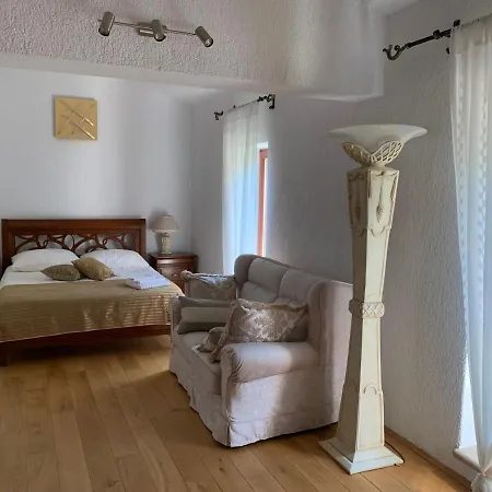 Castello Rausch Gostinjska kuća