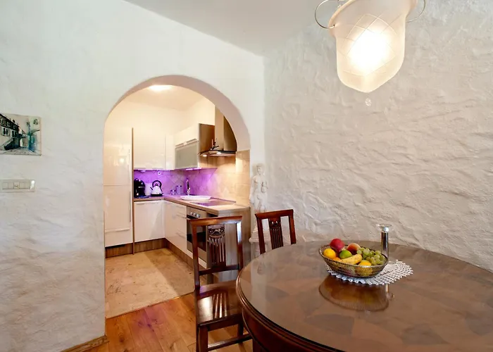 Maison d'hôtes Castello Rausch Valkarin